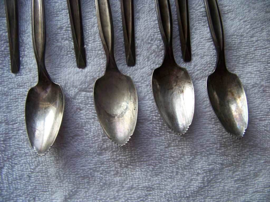 8 Wm Rogers Mfg Co Grapefruit Spoons Silver Plate 8 Wm Rogers Mfg Co Grapefruit Spoons Silver Plate
