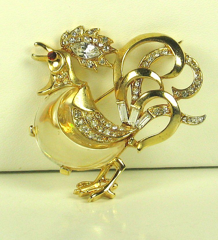 Trifari Lucite Jelly Belly Rooster Pin Trifari Lucite Jelly Belly Rooster Pin