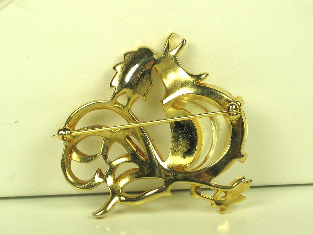 Trifari Lucite Jelly Belly Rooster Pin Trifari Lucite Jelly Belly Rooster Pin