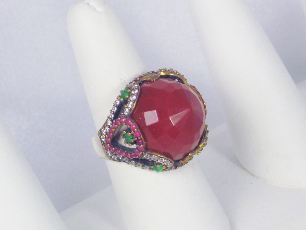 16.12cttw Carnelian, Emerald, Ruby, and Diamond Ring 16.12cttw Carnelian, Emerald, Ruby, and Diamond Ring