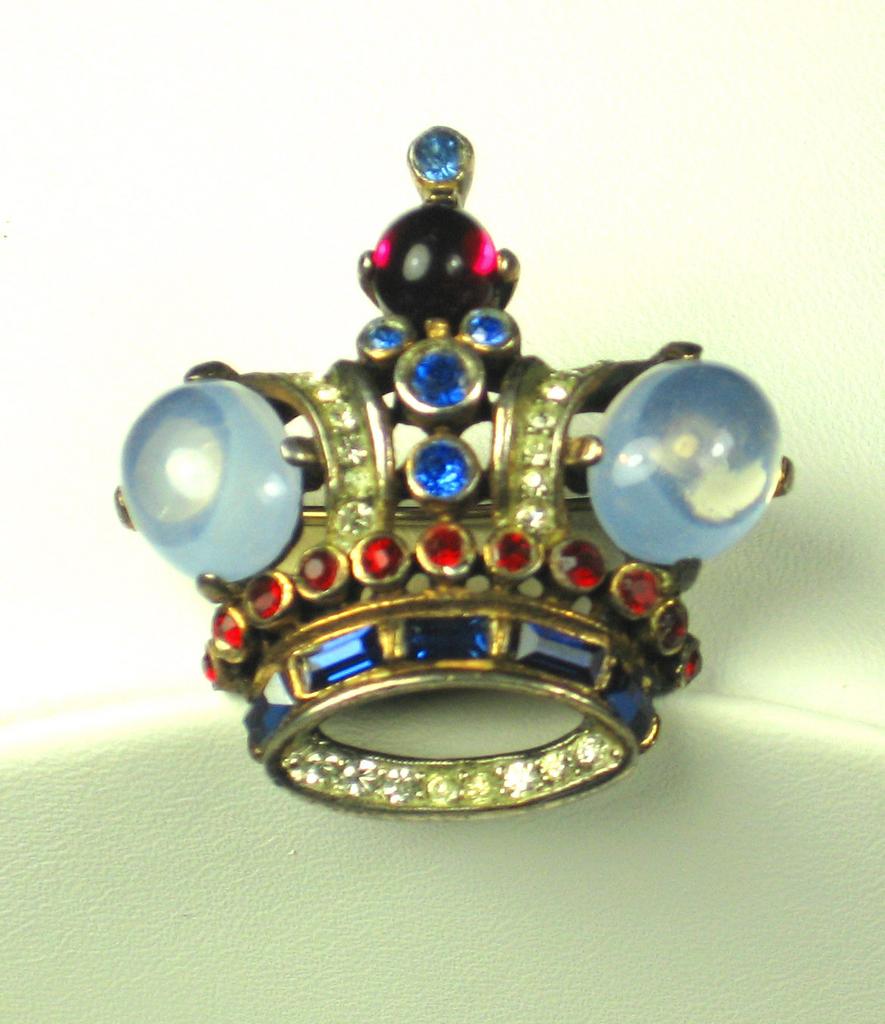 Vintage 1940s Trifari Sterling Royal Patriotic Crown Pin Vintage 1940s Trifari Sterling Royal Patriotic Crown Pin