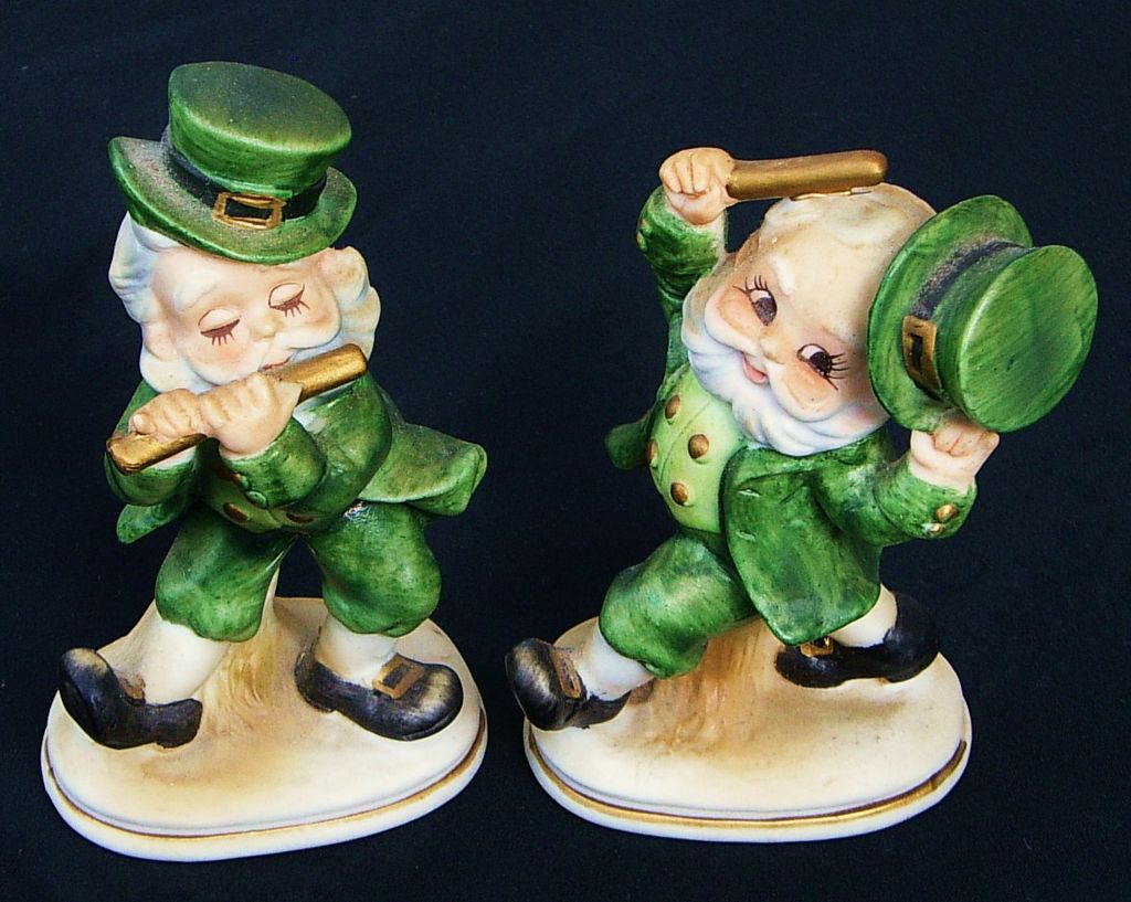 Two Beautiful Vintage Lefton Figurines Perfect Condition Two Beautiful Vintage Lefton Figurines Perfect Condition