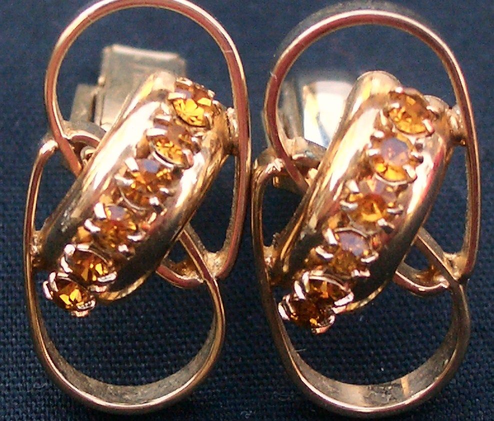 Vintage Pioneer Cufflinks Topaz colored Rhinestones Gold Tone Vintage Pioneer Cufflinks Topaz colored Rhinestones Gold Tone
