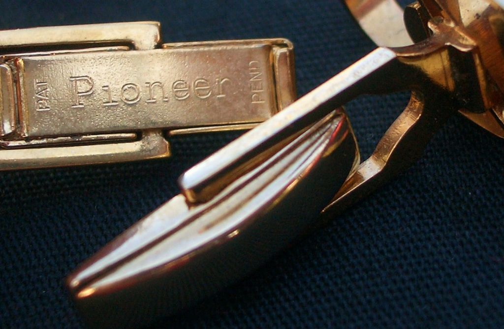 Vintage Pioneer Cufflinks Topaz colored Rhinestones Gold Tone Vintage Pioneer Cufflinks Topaz colored Rhinestones Gold Tone