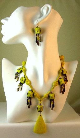 Closeout Price-Czechoslovakia Egyptian Revival Pharaoh Drippy Glass Necklace Set Closeout Price-Czechoslovakia Egyptian Revival Pharaoh Drippy Glass Necklace Set