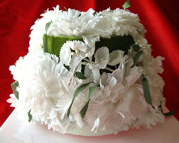 Vintage White Flower Hat with Green Ribbons Vintage White Flower Hat with Green Ribbons