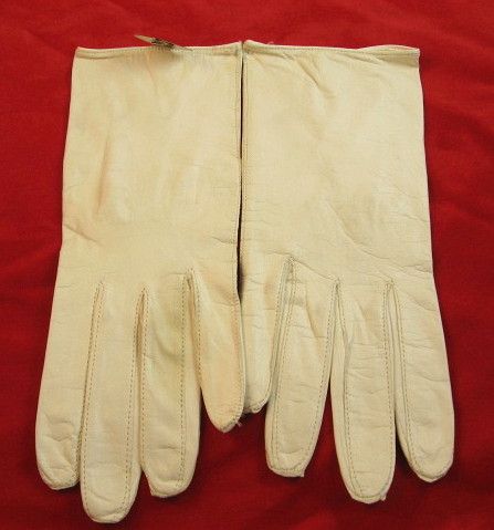 White Ladies Perrella Leather Kid Gloves White Ladies Perrella Leather Kid Gloves