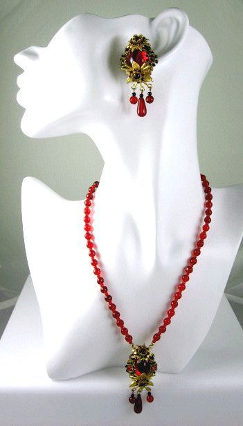 Red Glass and Golden Flower Drippy Necklace Earring Set Red Glass and Golden Flower Drippy Necklace Earring Set