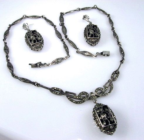 Black Onyx Art Nouveau Sterling Silver Necklace Earring Set Black Onyx Art Nouveau Sterling Silver Necklace Earring Set