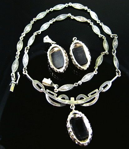 Black Onyx Art Nouveau Sterling Silver Necklace Earring Set Black Onyx Art Nouveau Sterling Silver Necklace Earring Set