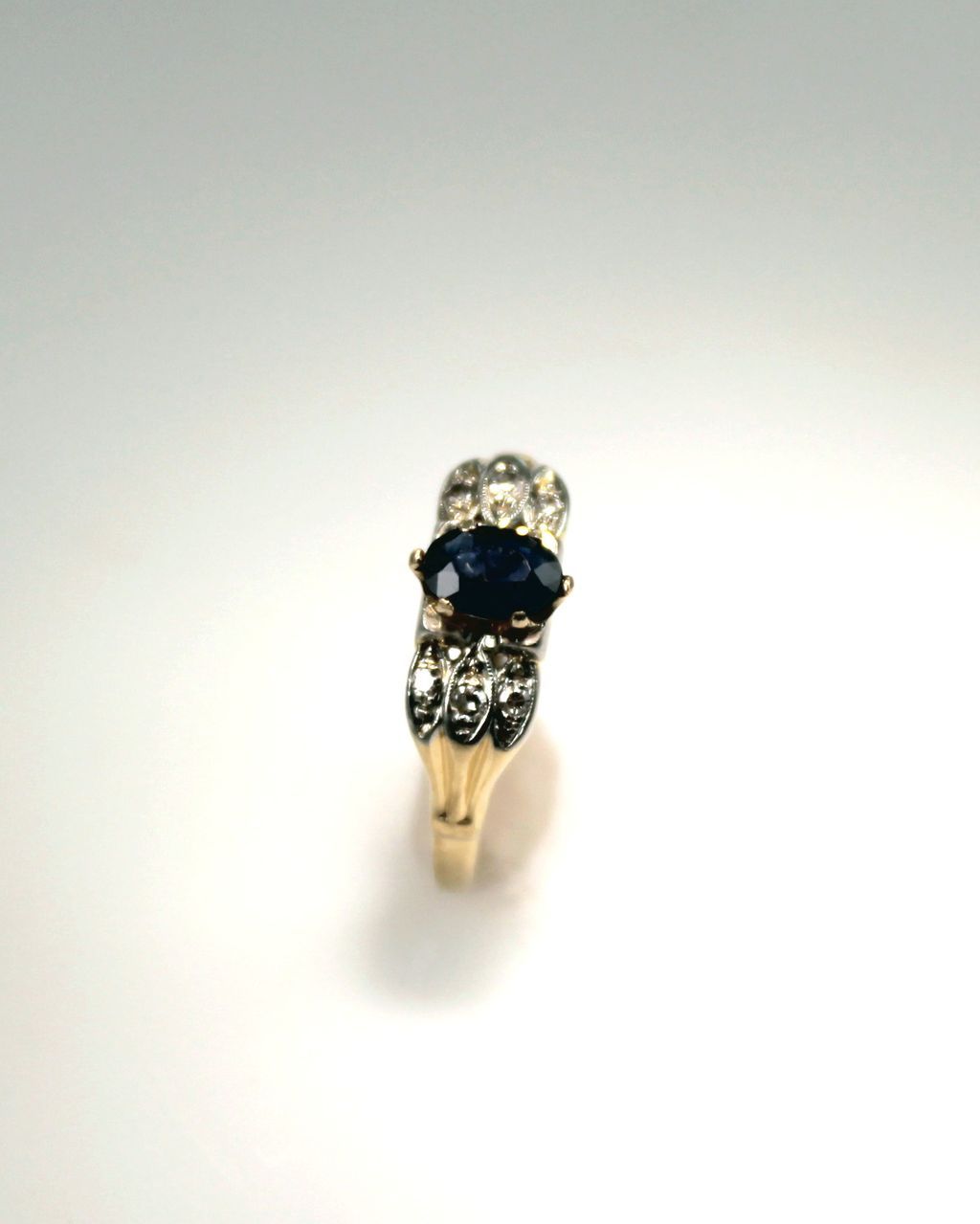 .61ct Diamond & Sapphire Estate 18 and 14K Gold Ring .61ct Diamond & Sapphire Estate 18 and 14K Gold Ring