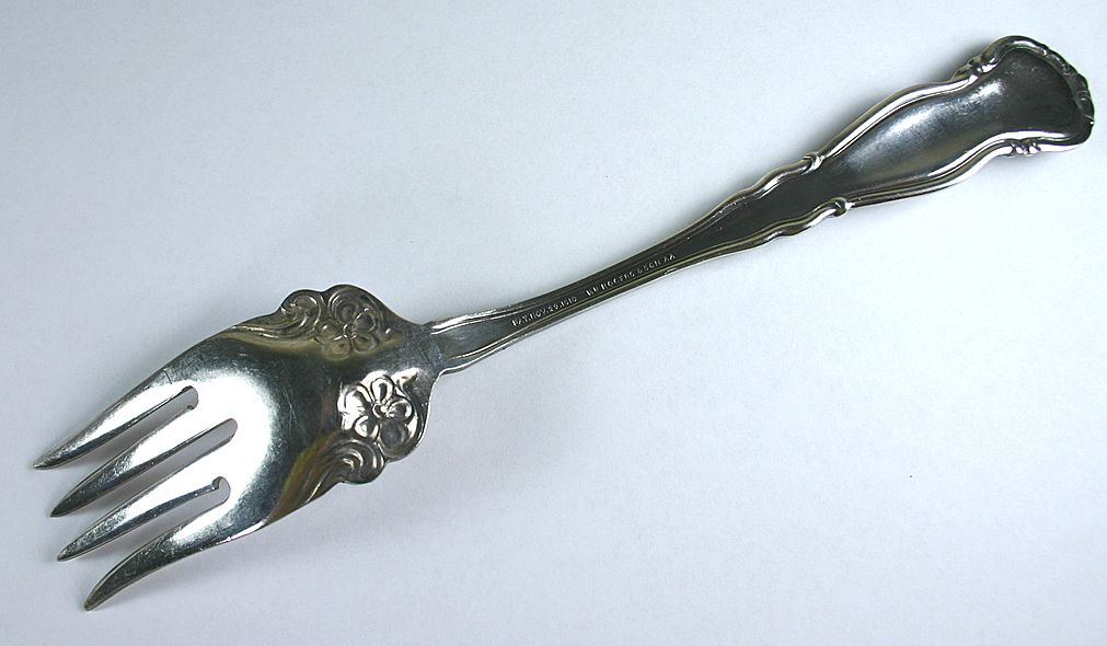 WM Rogers Silver Plate Orange Blossom Pat Nov. 1910 Serving Fork WM Rogers Silver Plate Orange Blossom Pat Nov. 1910 Serving Fork
