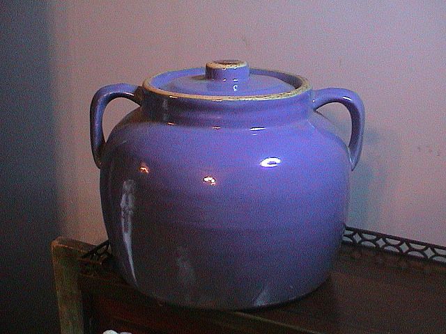Vintage Blue Bean Pot Vintage Blue Bean Pot