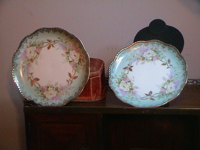 Pair of 2 Beautiful Vintage Floral Dishes Pair of 2 Beautiful Vintage Floral Dishes