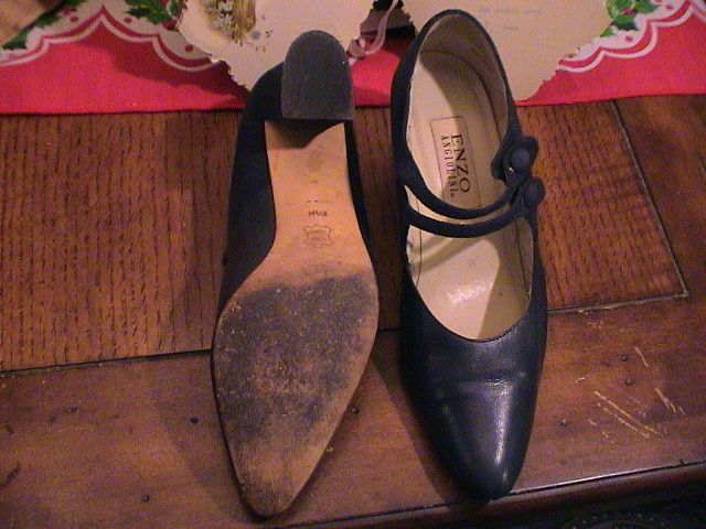 Vintage Ladies Navy Blue Soft Suede and Leather - Size 8.5 Vintage Ladies Navy Blue Soft Suede and Leather - Size 8.5