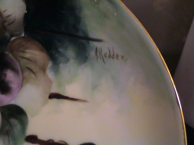 Vintage Hand Painted and Signed Grape Dish Vintage Hand Painted and Signed Grape Dish