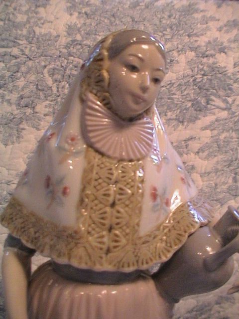 Lladro Lady Figurine Lladro Lady Figurine