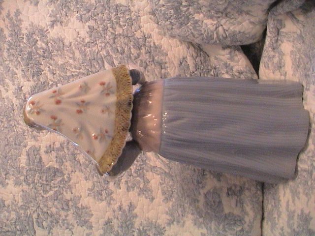 Lladro Lady Figurine Lladro Lady Figurine