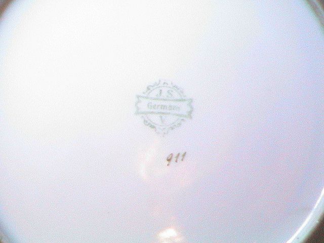 Lovely Vintage Rose Plate in Soft Colors Lovely Vintage Rose Plate in Soft Colors