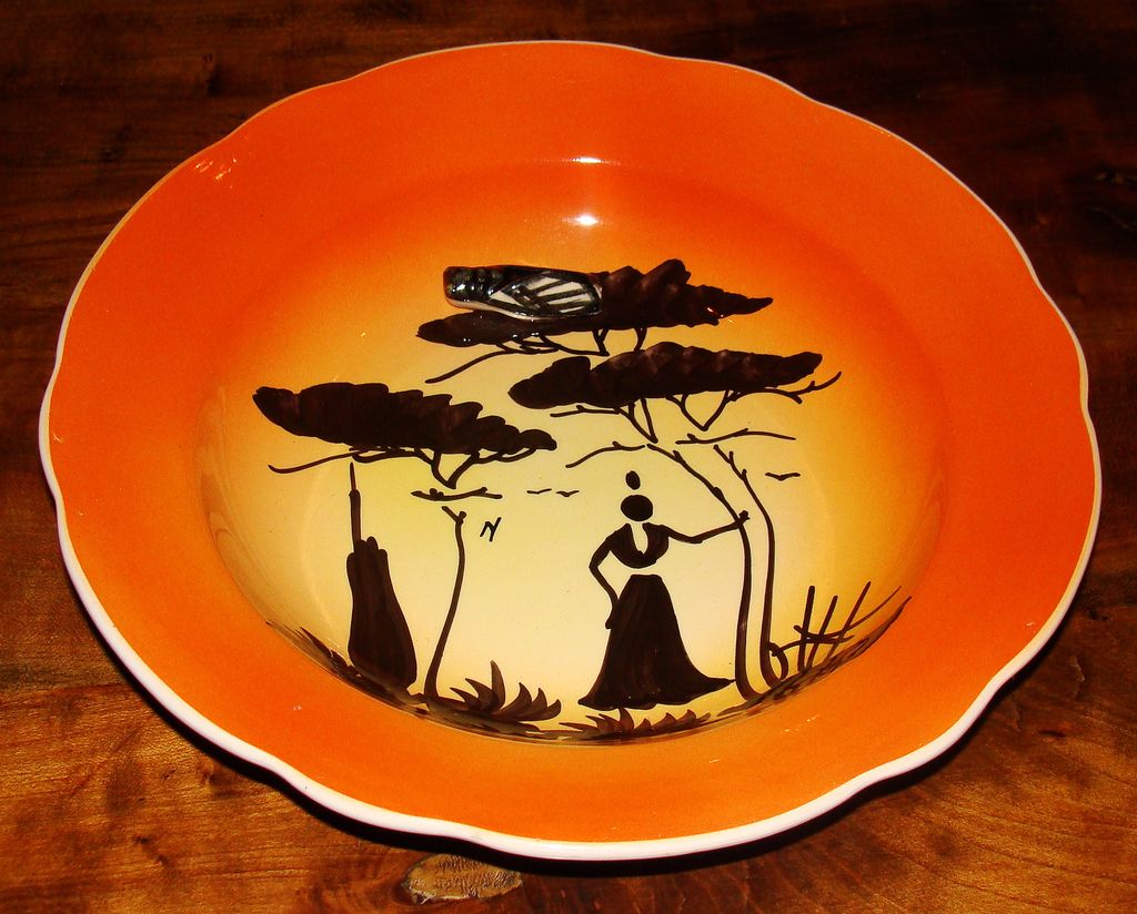 Art Nouveau Majolica Cicada Bowl Art Nouveau Majolica Cicada Bowl