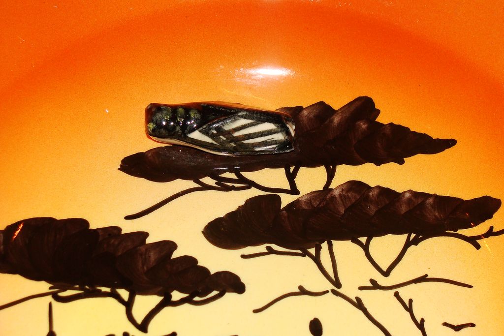 Art Nouveau Majolica Cicada Bowl Art Nouveau Majolica Cicada Bowl