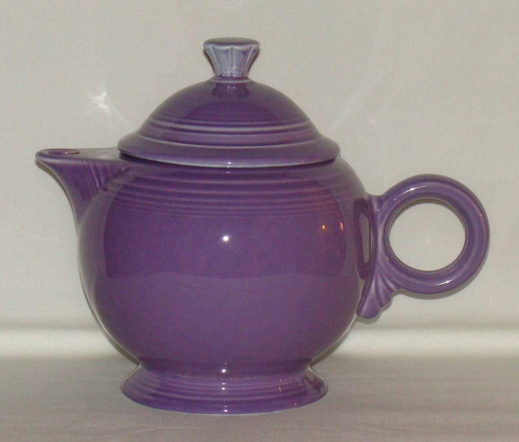 Homer Laughlin Fiesta Ware Lilac Teapot Homer Laughlin Fiesta Ware Lilac Teapot