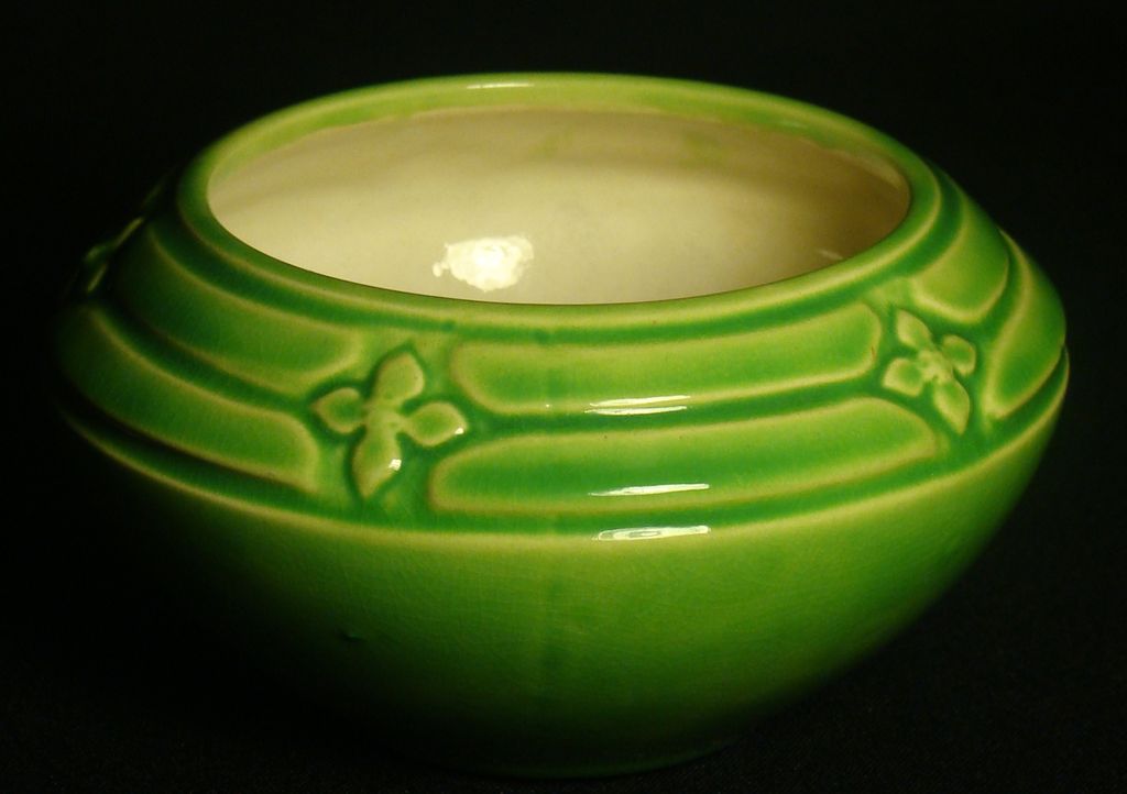Vintage Green & Cream Art Ware Pottery Art Deco Rose Bowl Vintage Green & Cream Art Ware Pottery Art Deco Rose Bowl