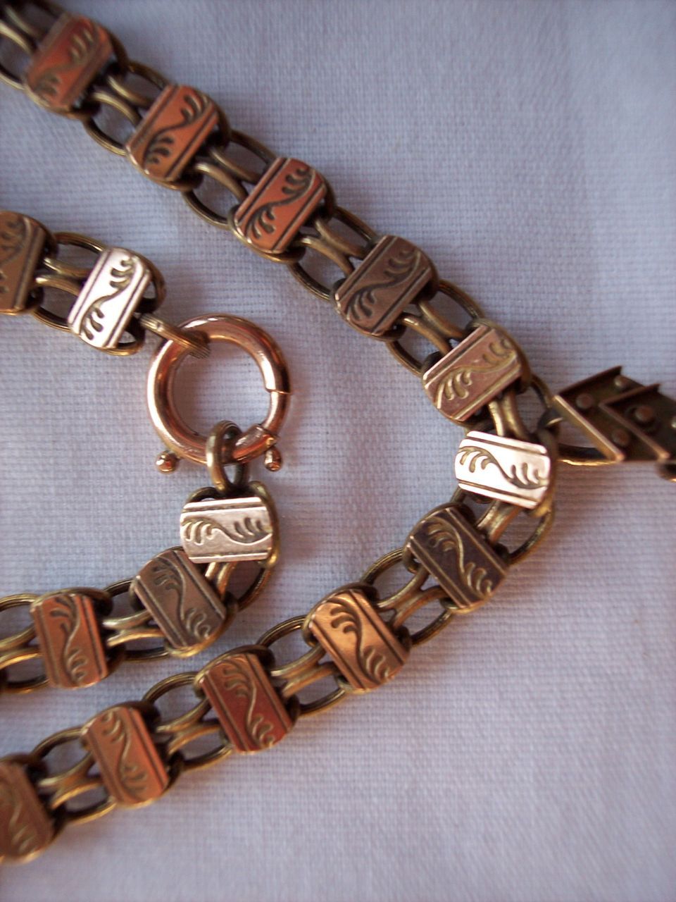 Antique Victorian Bookchain Necklace & Locket Antique Victorian Bookchain Necklace & Locket