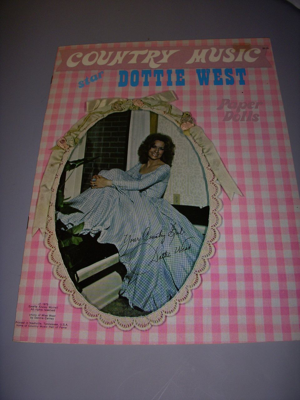 1973 Vintage "Country Music Star Dottie West" Paper Doll Set ! 1973 Vintage "Country Music Star Dottie West" Paper Doll Set !
