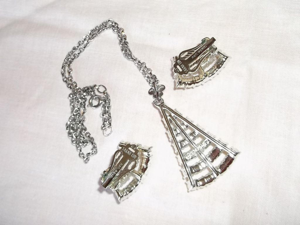 Vintage Moonlight Madness Rhinestone & Faux Pearl Necklace & Earring Set Original Boxes! Vintage Moonlight Madness Rhinestone & Faux Pearl Necklace & Earring Set Original Boxes!