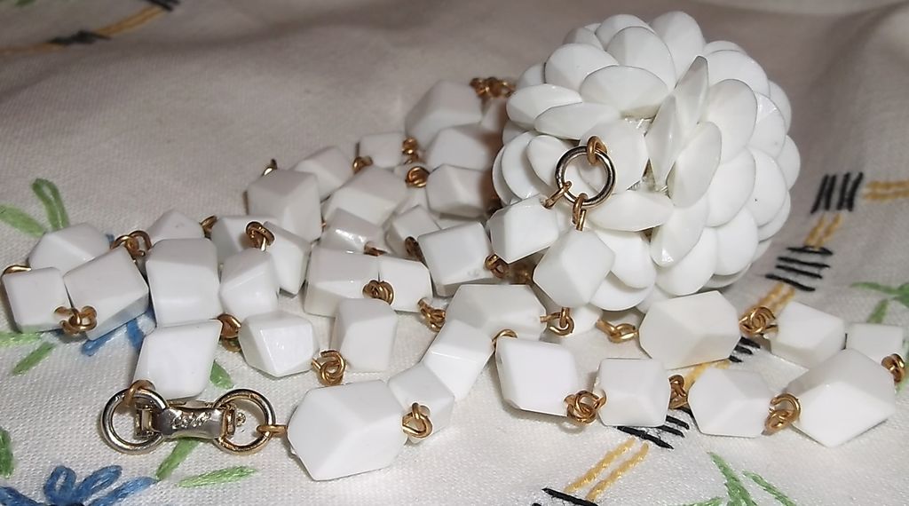 Vintage CORO White Abstract Lucite Cubist Necklace & Margarita Round Pendant Vintage CORO White Abstract Lucite Cubist Necklace & Margarita Round Pendant