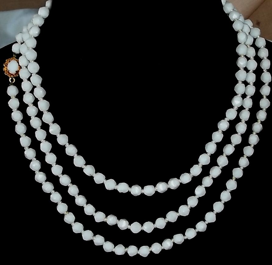 Vintage 30s/40s White Glass Bead Hand-tied Flapper Length Necklace Vintage 30s/40s White Glass Bead Hand-tied Flapper Length Necklace