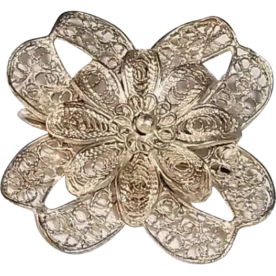 Vintage 1930s/40s Filigree Dogwood Style Flower Layered Silvertone Brooch Pin Vintage 1930s/40s Filigree Dogwood Style Flower Layered Silvertone Brooch Pin