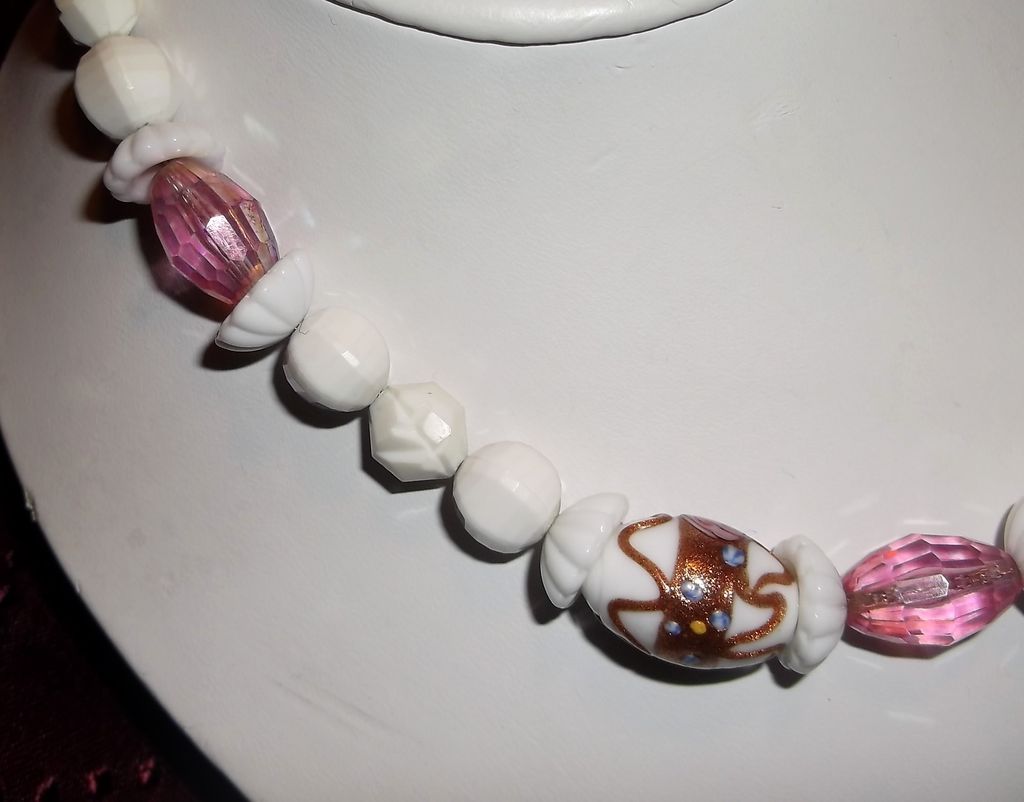 Gorgeous 50's Hobe' White Lucite Glass & Wedding Cake Venetian Bead On Chain Gorgeous 50's Hobe' White Lucite Glass & Wedding Cake Venetian Bead On Chain