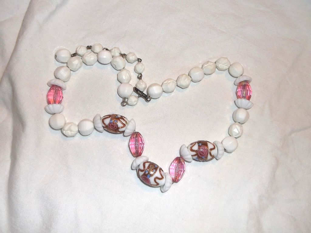Gorgeous 50's Hobe' White Lucite Glass & Wedding Cake Venetian Bead On Chain Gorgeous 50's Hobe' White Lucite Glass & Wedding Cake Venetian Bead On Chain
