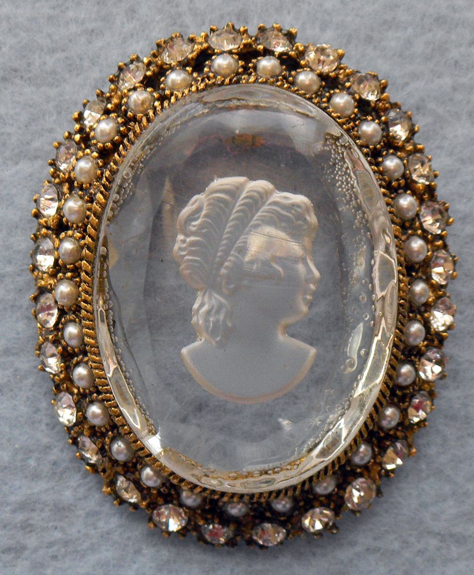 Faux Pearl & Rhinestone Framed Glass Intaglio Cameo Faux Pearl & Rhinestone Framed Glass Intaglio Cameo