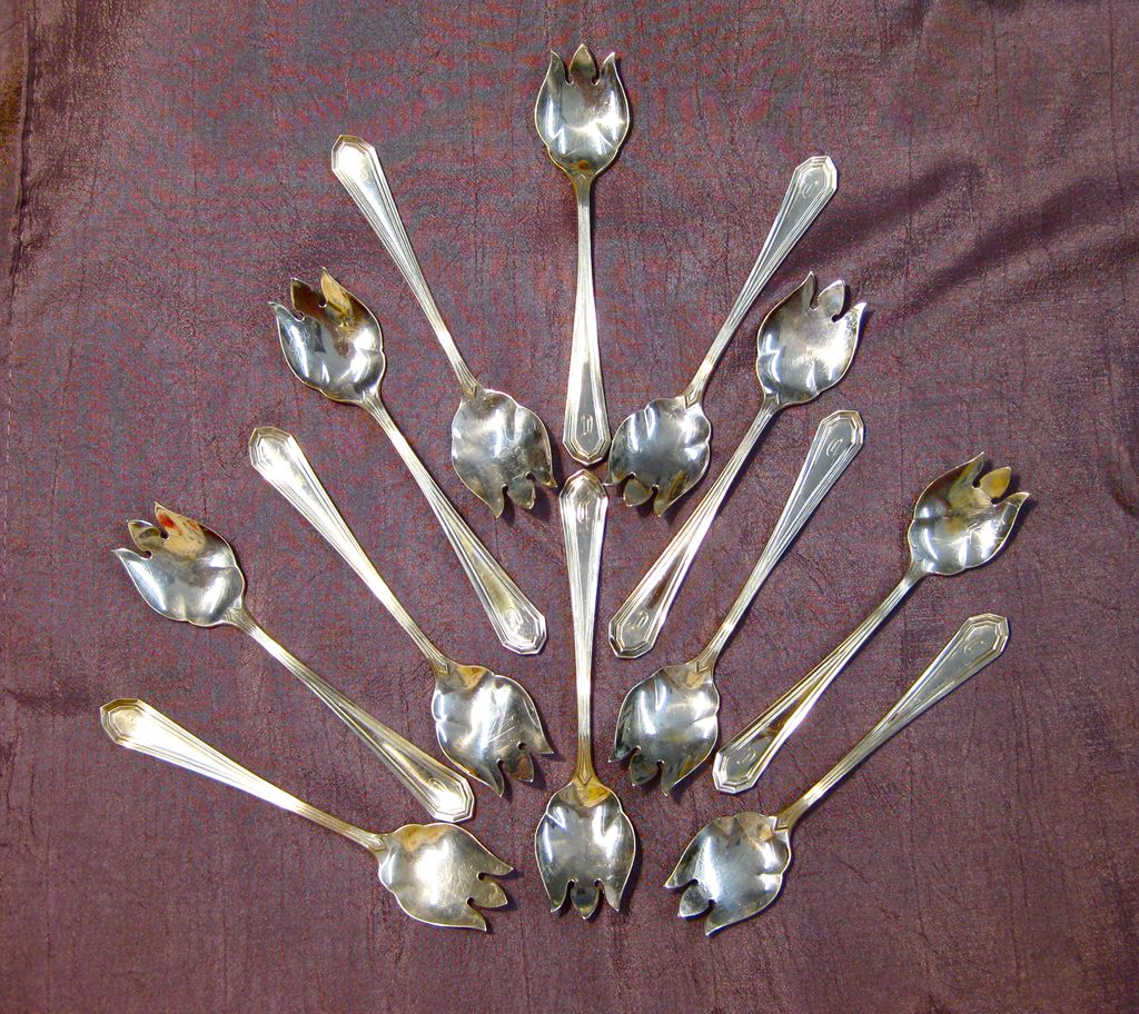 Set of 12 Mount Vernon Sterling Silver Ice Cream Forks Sulgrave Pattern 1911 Set of 12 Mount Vernon Sterling Silver Ice Cream Forks Sulgrave Pattern 1911