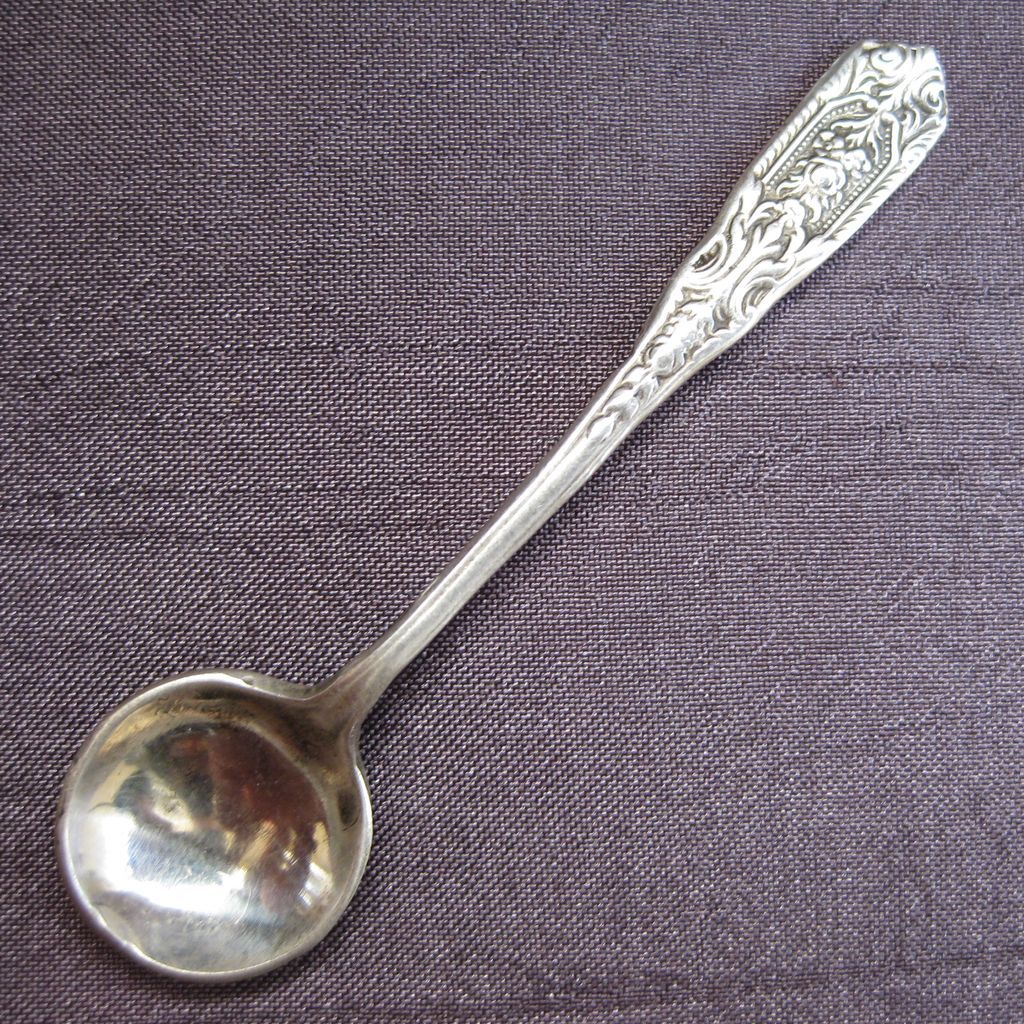 Sterling Silver Salt Spoon with Floral Details Sterling Silver Salt Spoon with Floral Details
