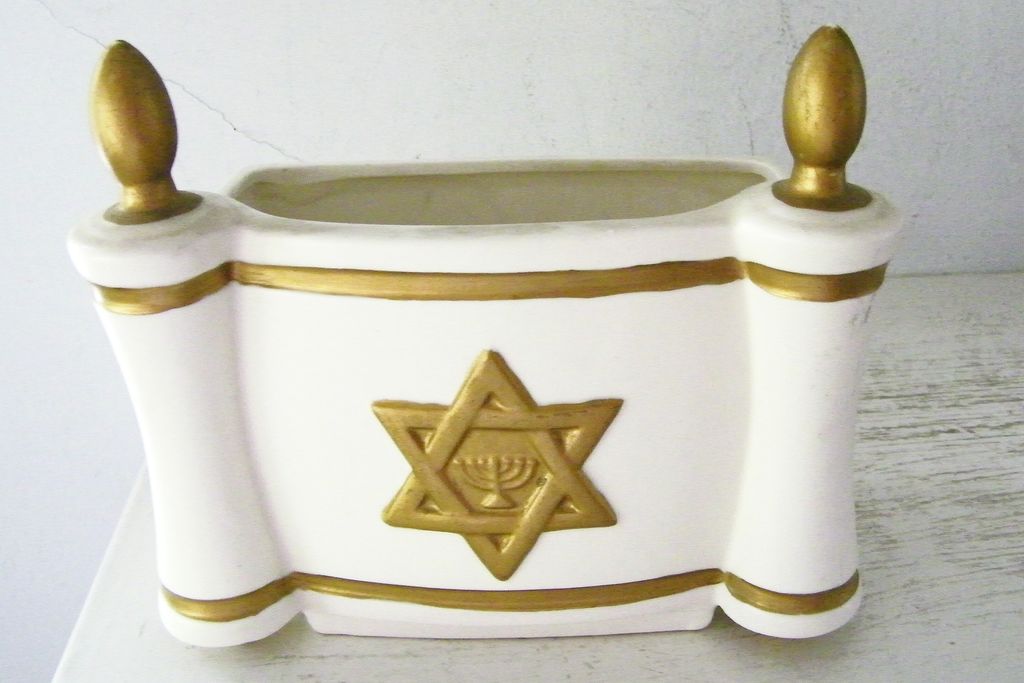 Lefton's Star of David / Menorah planter / vase Lefton's Star of David / Menorah planter / vase