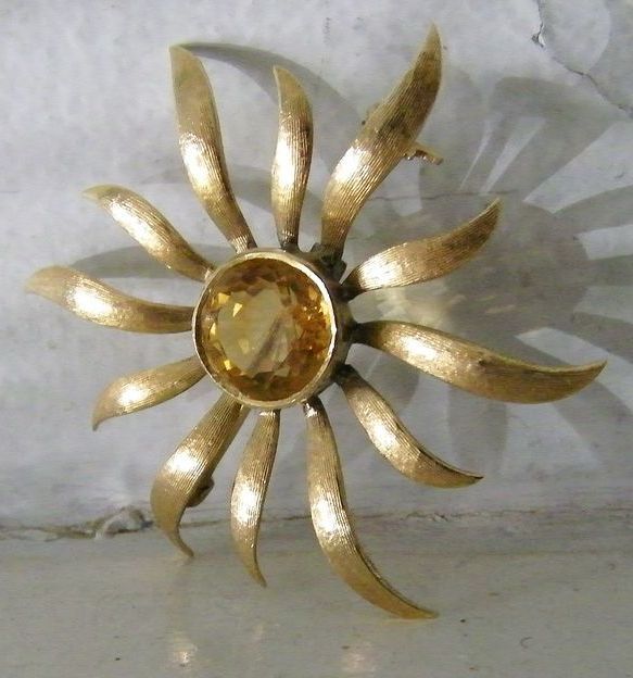 14K Gold Sunburst Brooch w' 6 carat round Citrine gemstone 14K Gold Sunburst Brooch w' 6 carat round Citrine gemstone