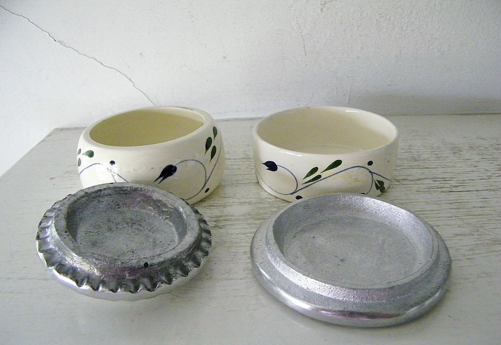 Two Signed BMT Mexican Pewter Trinket boxes Two Signed BMT Mexican Pewter Trinket boxes