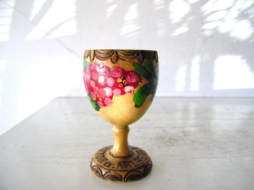 Handpainted Wood Egg Cup from Anton am Arlberg, Austria Handpainted Wood Egg Cup from Anton am Arlberg, Austria