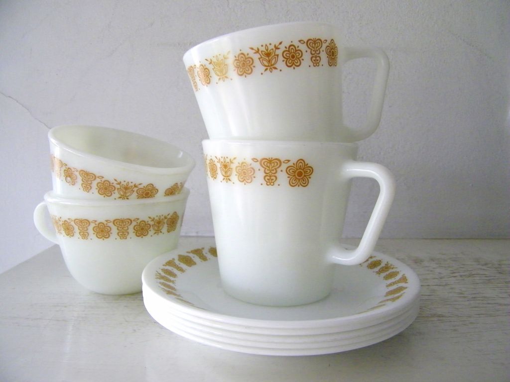 pieces pyrex & Gold Pyrex Butterfly from vintage with Saucers Cups Mugs  9 cups