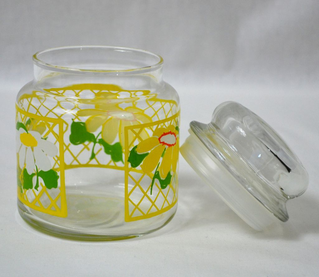 1970s Hildi ~ Anchor Hocking Yellow Daisy Candy Jar 1970s Hildi ~ Anchor Hocking Yellow Daisy Candy Jar
