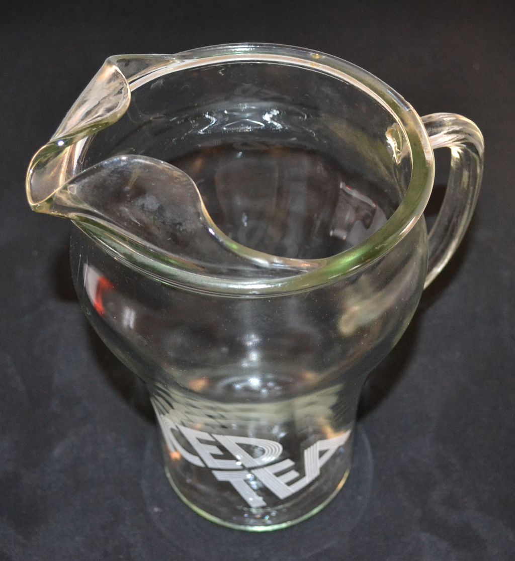 1970s Iced Tea Glass Pitcher w/ Ice Lip 1970s Iced Tea Glass Pitcher w/ Ice Lip