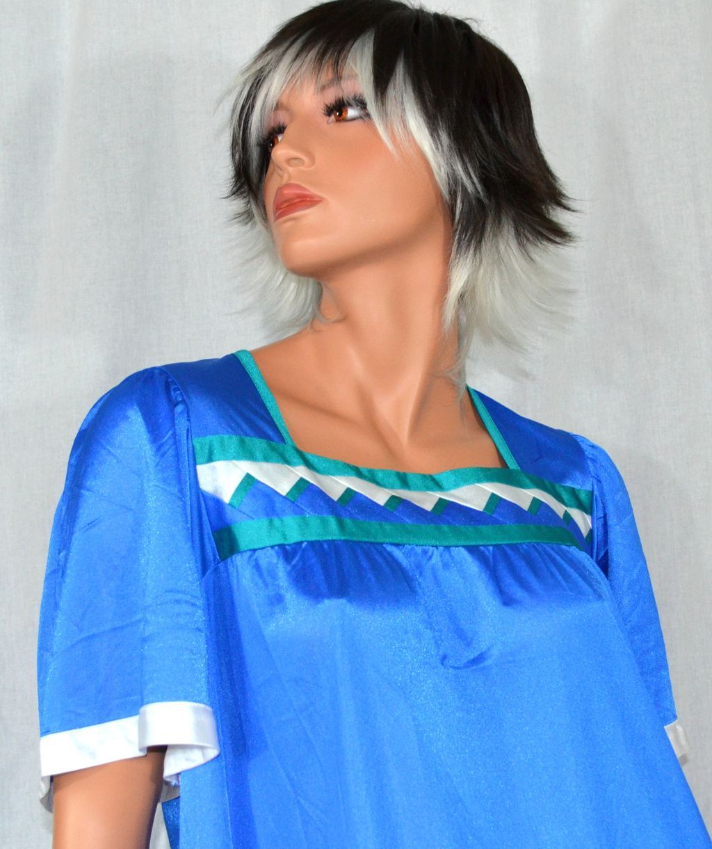 1960s Henson Kickernick ~ Sawtooth Pattern Cobalt Blue Nylon Nightgown 1960s Henson Kickernick ~ Sawtooth Pattern Cobalt Blue Nylon Nightgown