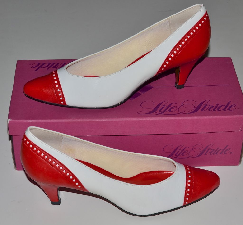 Vintage Life Stride ~ Fire Red  White Leather Spectator Pump Heels w ...