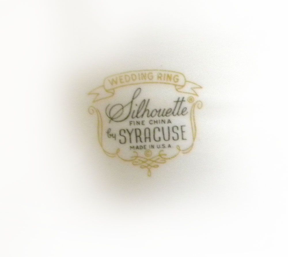 Syracuse China SILHOUETTE Wedding Ring Meat Platter 14 1/4" RETIRED Syracuse China SILHOUETTE Wedding Ring Meat Platter 14 1/4" RETIRED