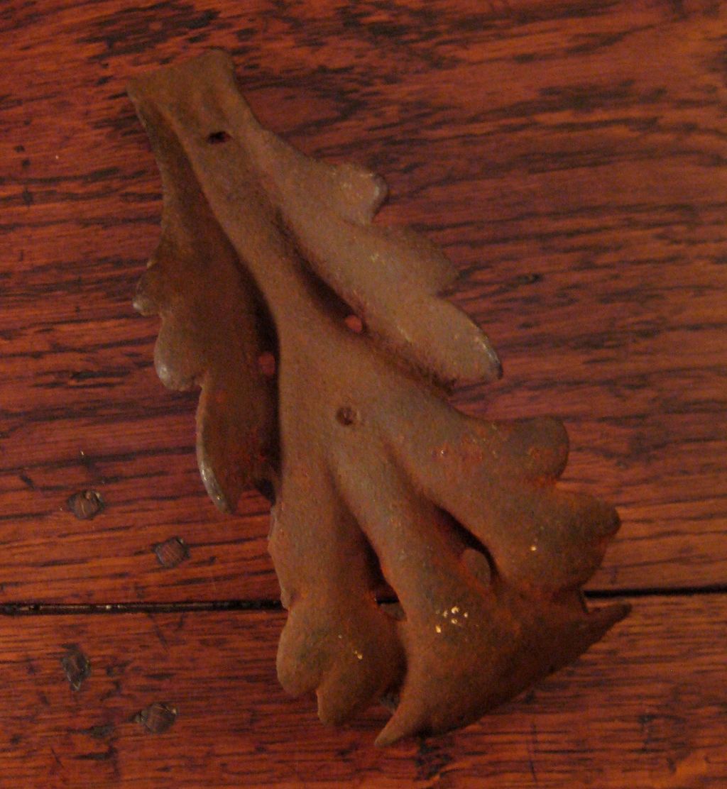 19th Century Iron Acanthus Leaf Plant Hanger Hook 19th Century Iron Acanthus Leaf Plant Hanger Hook