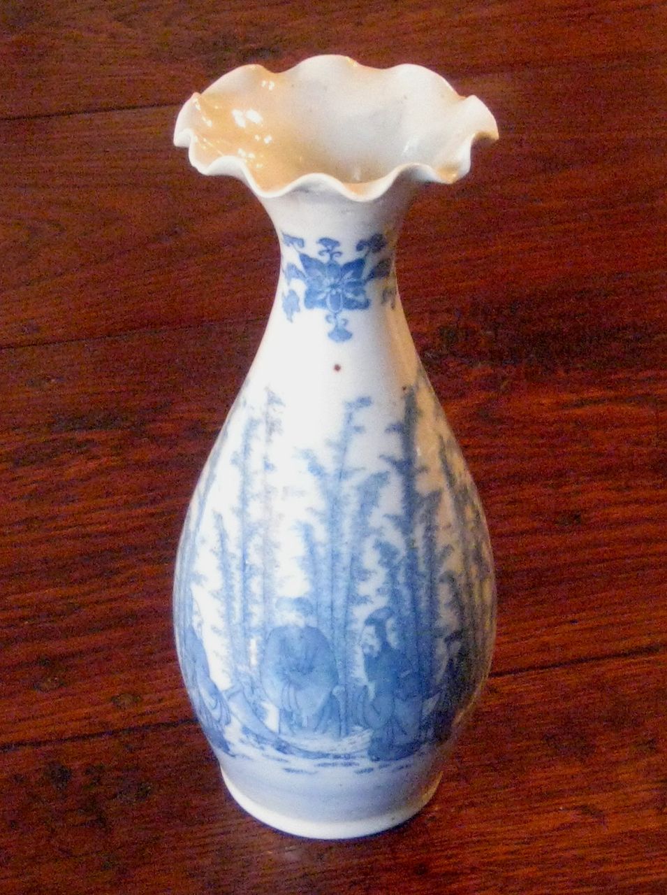 Vintage Chinese Blue & White Porcelain Vase, Circa 1940 Vintage Chinese Blue & White Porcelain Vase, Circa 1940